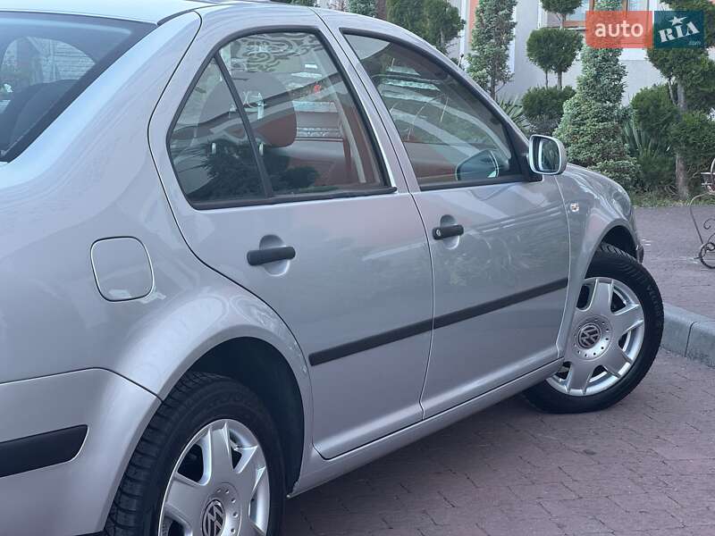 Седан Volkswagen Bora 2000 в Стрые