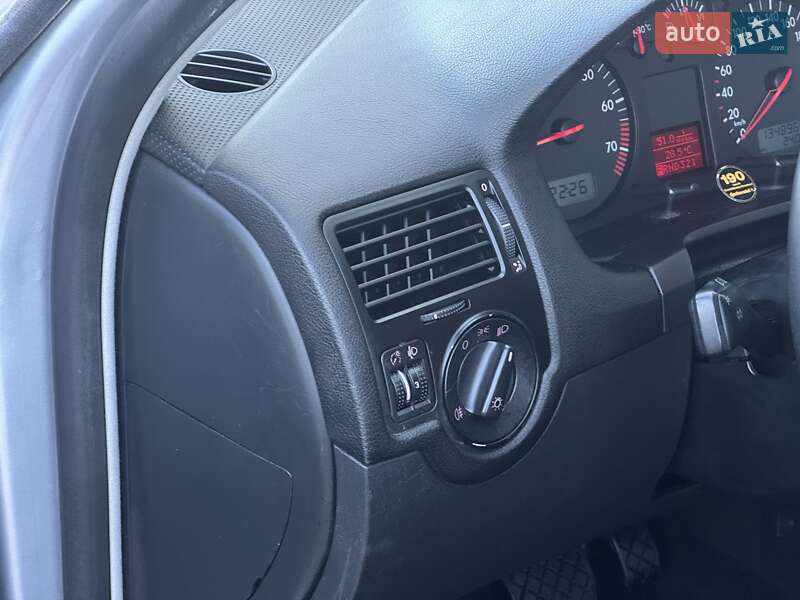 Седан Volkswagen Bora 2000 в Стрые