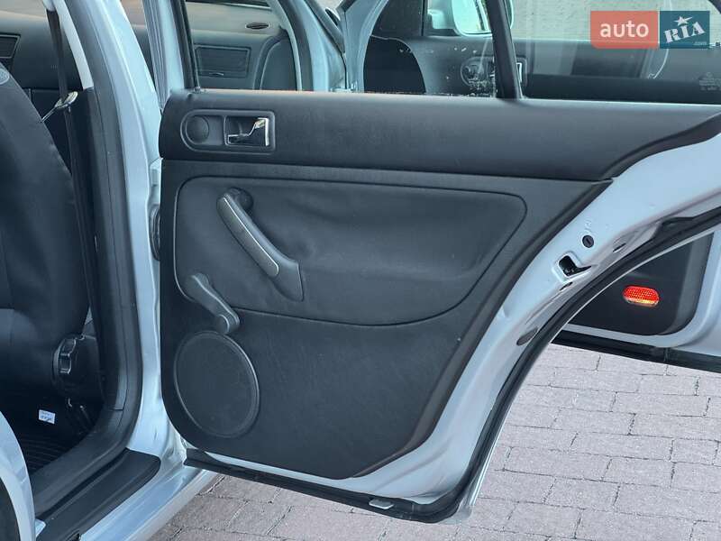 Седан Volkswagen Bora 2000 в Стрые