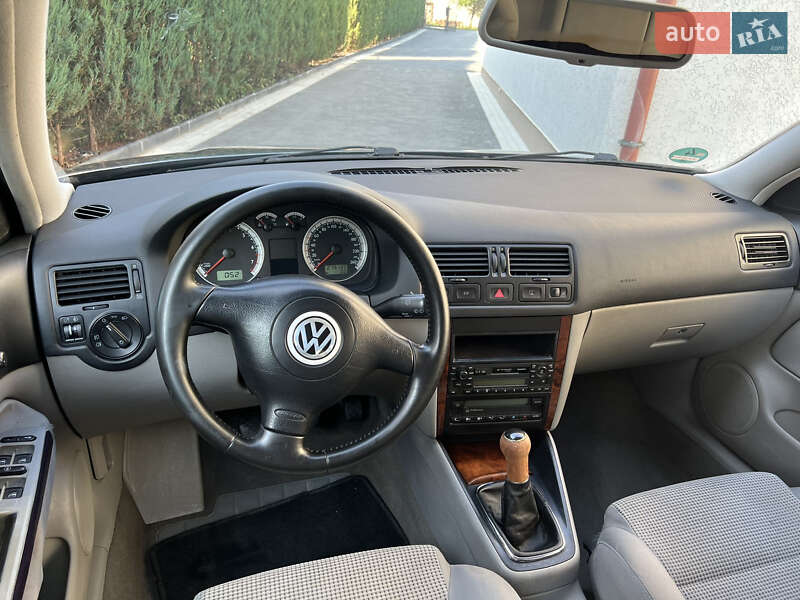 Универсал Volkswagen Bora 2000 в Вижнице