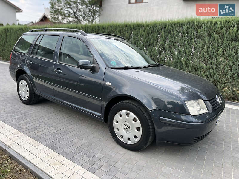 Универсал Volkswagen Bora 2000 в Вижнице