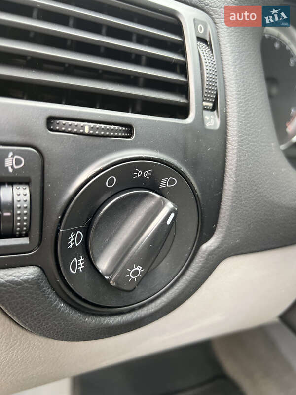 Универсал Volkswagen Bora 2000 в Вижнице