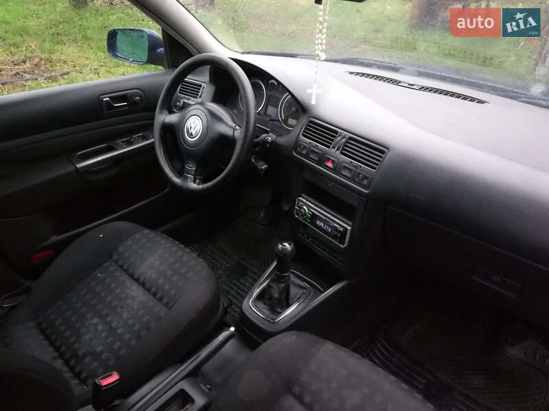 Универсал Volkswagen Bora 2000 в Киеве