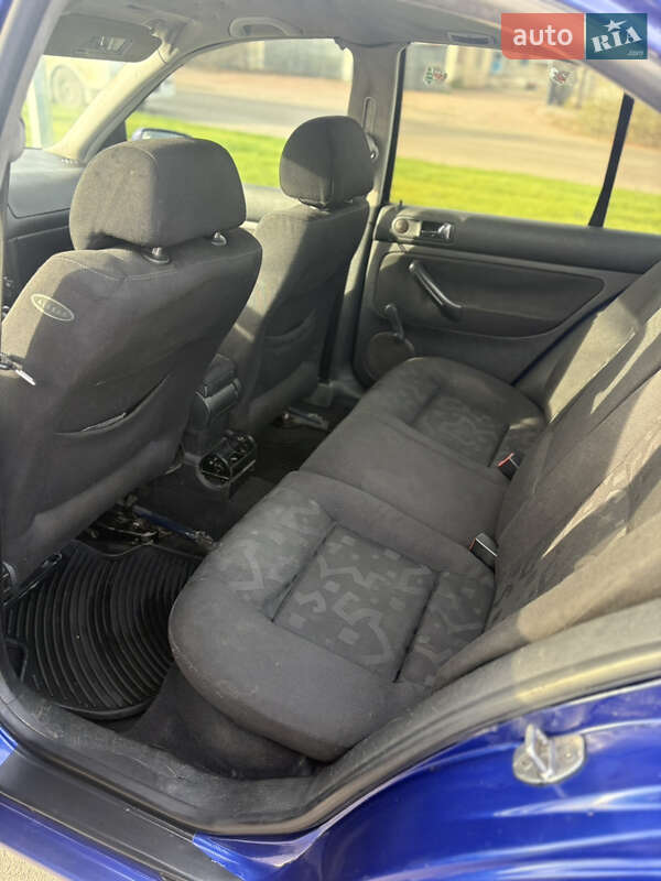 Седан Volkswagen Bora 1999 в Шостке