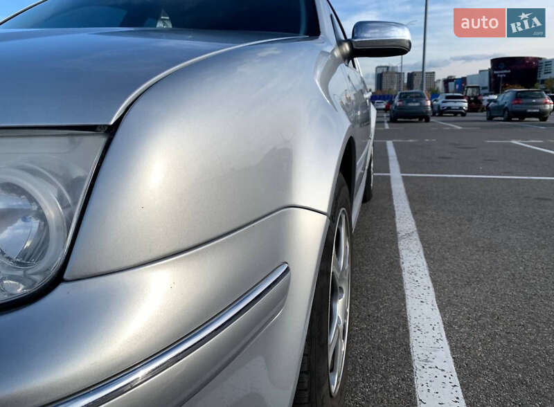 Универсал Volkswagen Bora 2000 в Киеве