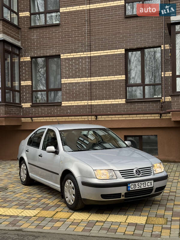 Седан Volkswagen Bora 1999 в Чернігові