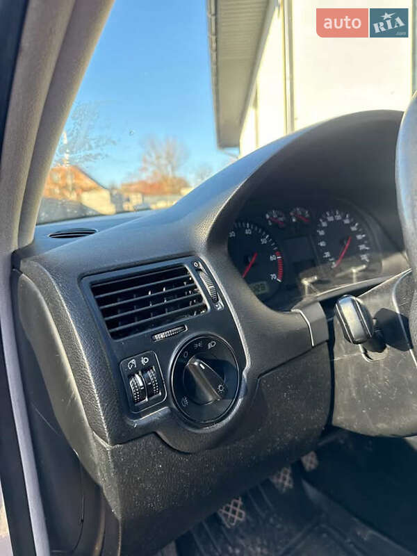 Седан Volkswagen Bora 2000 в Хмельницком