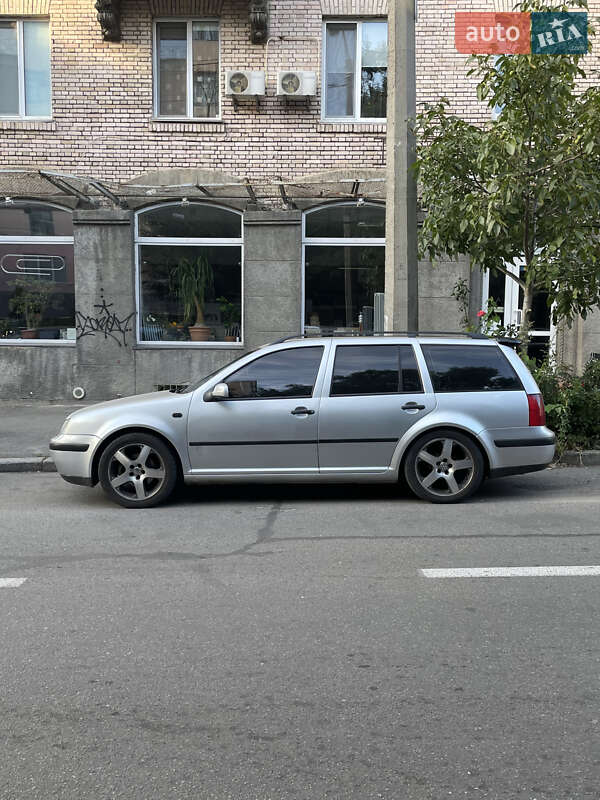 Универсал Volkswagen Bora 2004 в Киеве