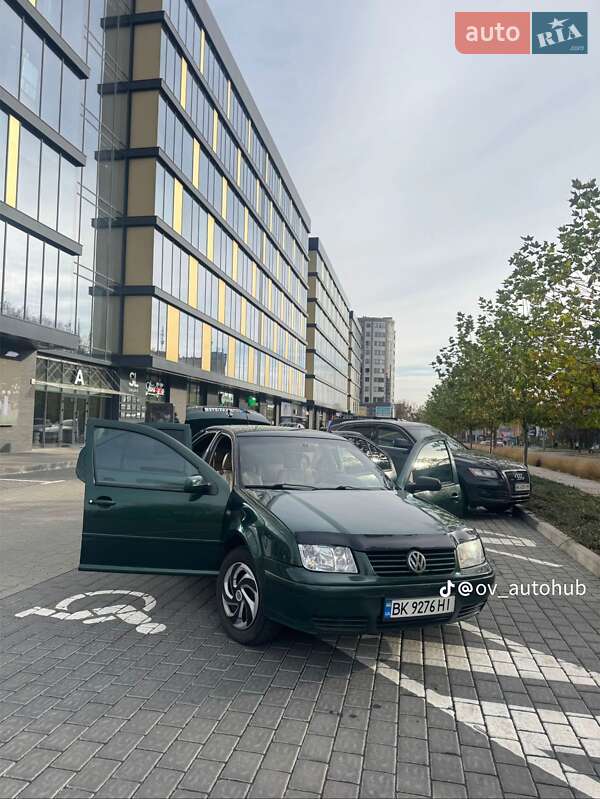 Седан Volkswagen Bora 2001 в Здолбуніві