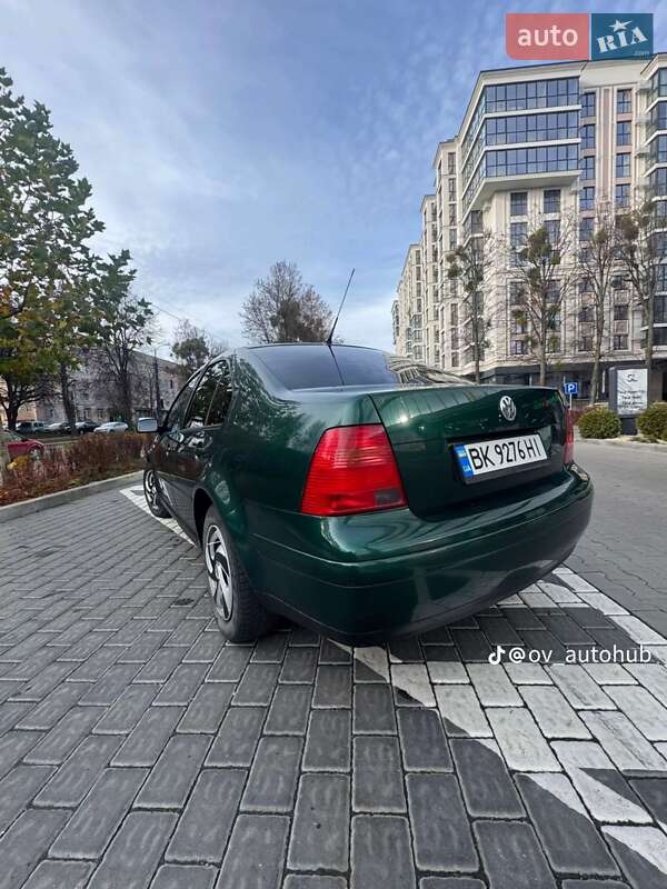 Седан Volkswagen Bora 2001 в Здолбуніві