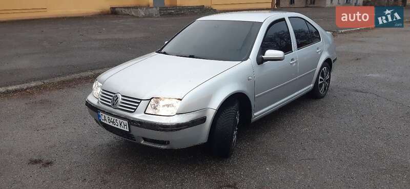 Седан Volkswagen Bora 2002 в Шполе