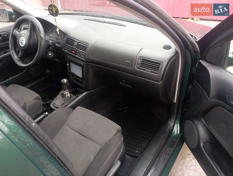 Седан Volkswagen Bora 1999 в Бродах