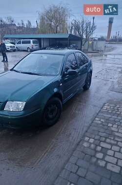 Седан Volkswagen Bora 2000 в Теофиполе