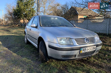 Седан Volkswagen Bora 2002 в Виннице