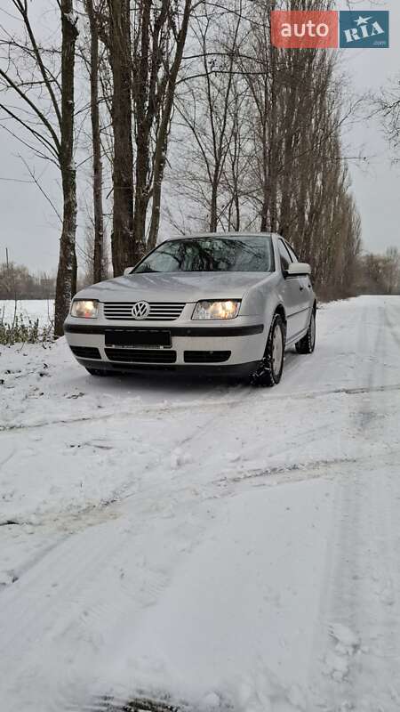 Volkswagen Bora 2000