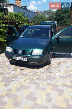 Седан Volkswagen Bora 2002 в Красилове