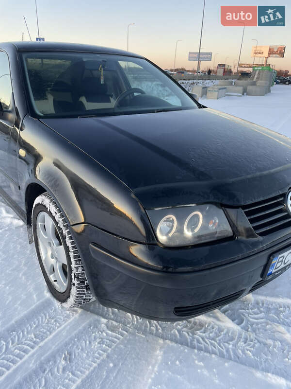 Седан Volkswagen Bora 1999 в Львові