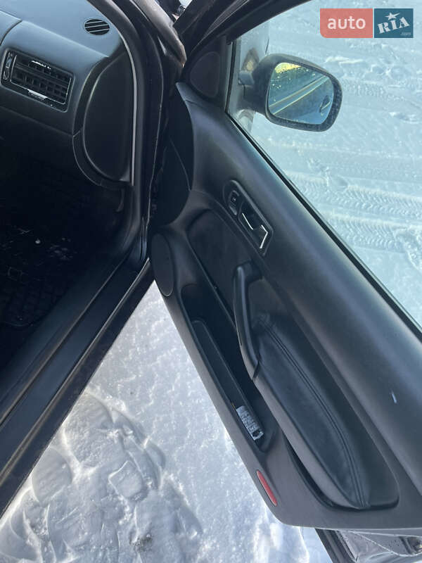 Седан Volkswagen Bora 1999 в Львові