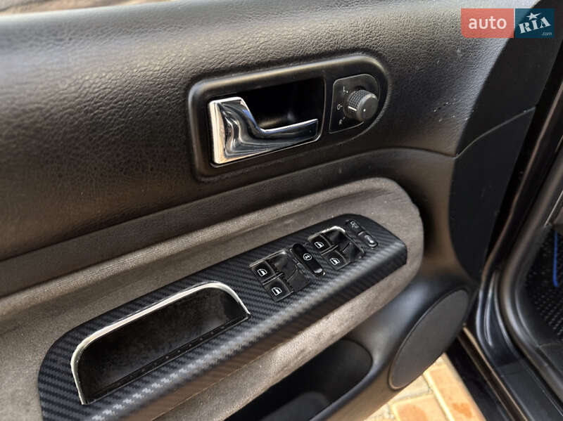 Седан Volkswagen Bora 2004 в Одессе