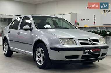 Седан Volkswagen Bora 2002 в Киеве