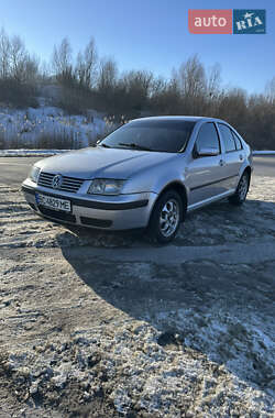 Седан Volkswagen Bora 1999 в Городку