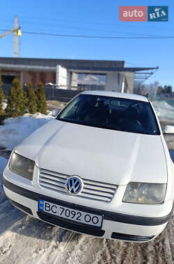 Седан Volkswagen Bora 2000 в Львове