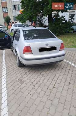 Седан Volkswagen Bora 1999 в Бориславі