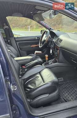 Седан Volkswagen Bora 2000 в Киеве