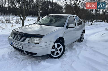 Седан Volkswagen Bora 1998 в Коростені
