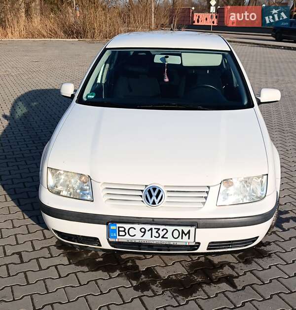 Volkswagen Bora 2001
