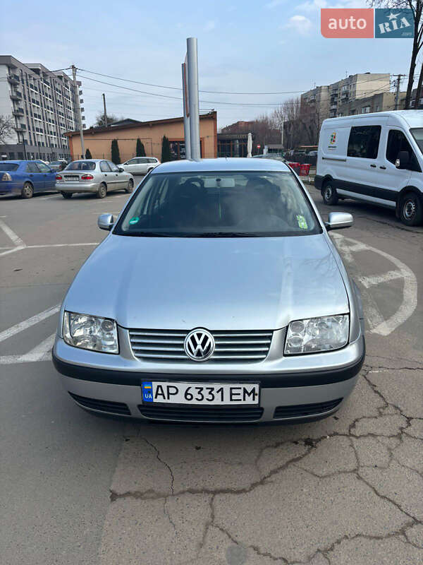 Volkswagen Bora 2001