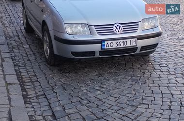 Седан Volkswagen Bora 1999 в Сваляві