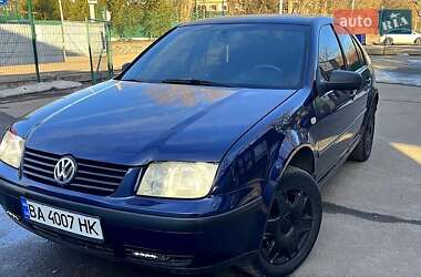 Седан Volkswagen Bora 1999 в Кропивницком