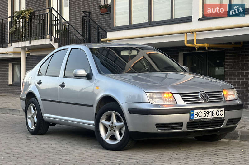 Volkswagen Bora 2003