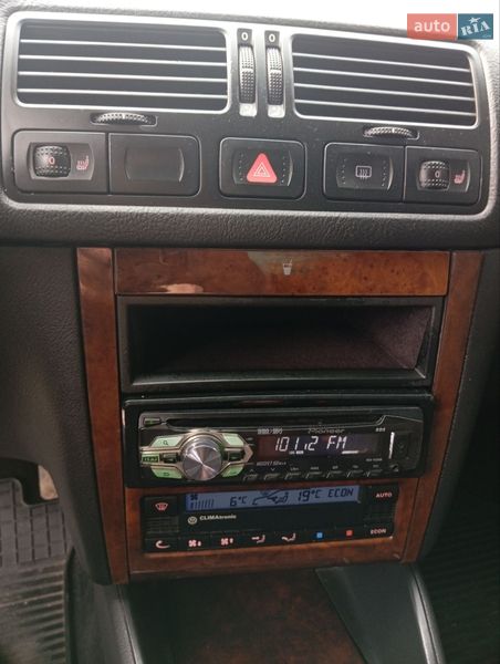 Седан Volkswagen Bora 1998 в Хмельницком