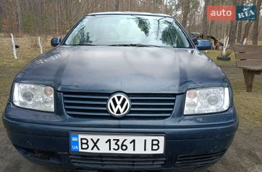 Седан Volkswagen Bora 2001 в Полонному