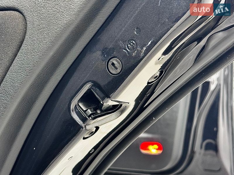 Универсал Volkswagen Bora 2001 в Стрые