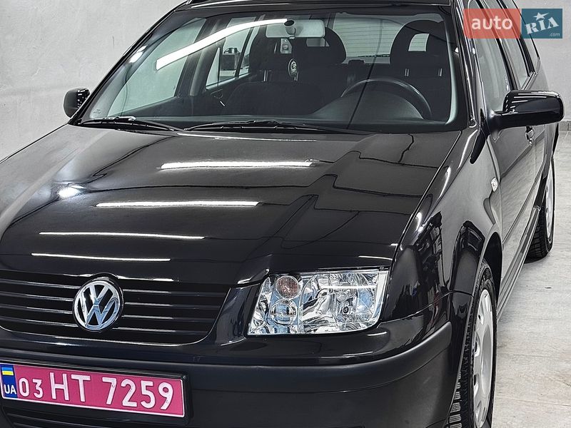 Универсал Volkswagen Bora 2001 в Стрые