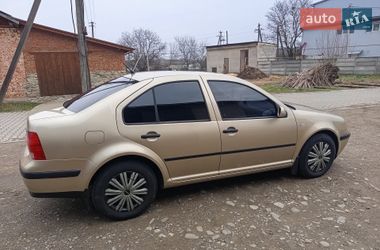 Седан Volkswagen Bora 2003 в Косове