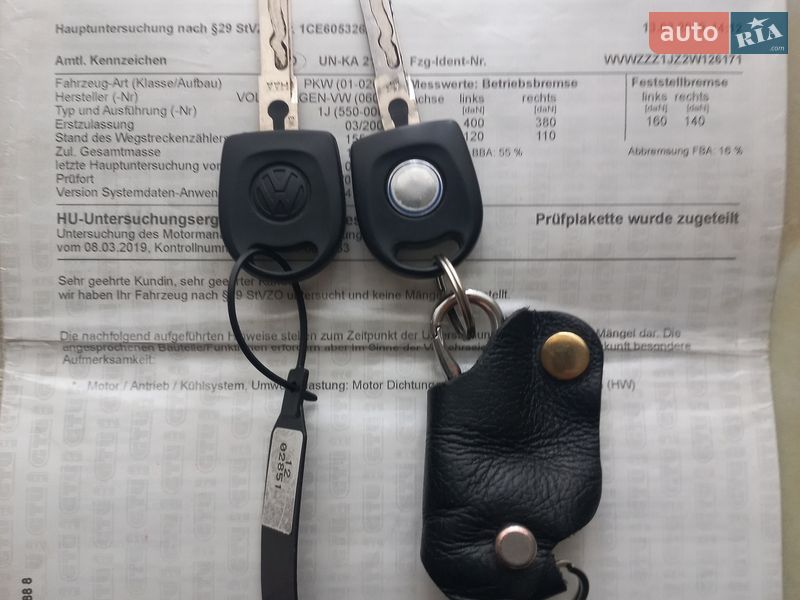 Универсал Volkswagen Bora 2001 в Ровно