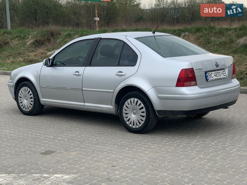 Volkswagen Bora 2003