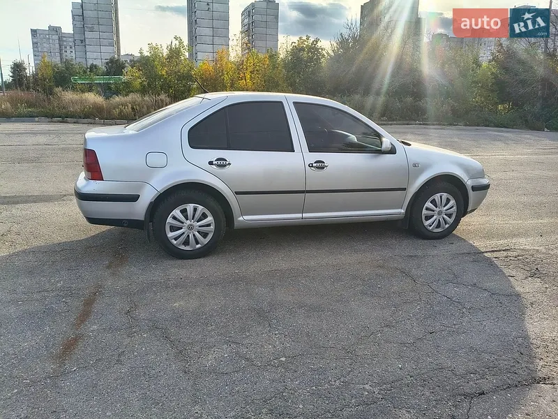 Volkswagen Bora 2001