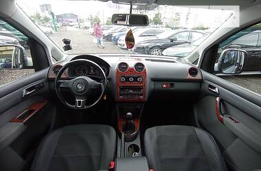 Минивэн Volkswagen Caddy пасс. 2014 в Киеве
