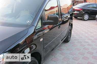 Грузопассажирский фургон Volkswagen Caddy 2011 в 