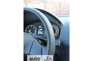 Грузопассажирский фургон Volkswagen Caddy 2011 в 
