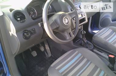 Грузопассажирский фургон Volkswagen Caddy 2011 в 