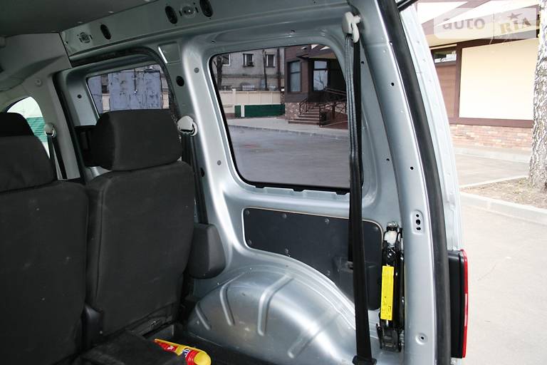 Грузопассажирский фургон Volkswagen Caddy 2010 в Киеве