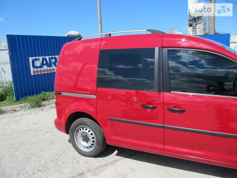 Минивэн Volkswagen Caddy 2012 в Киеве