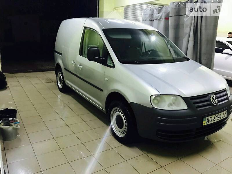 Грузопассажирский фургон Volkswagen Caddy 2004 в Стрые