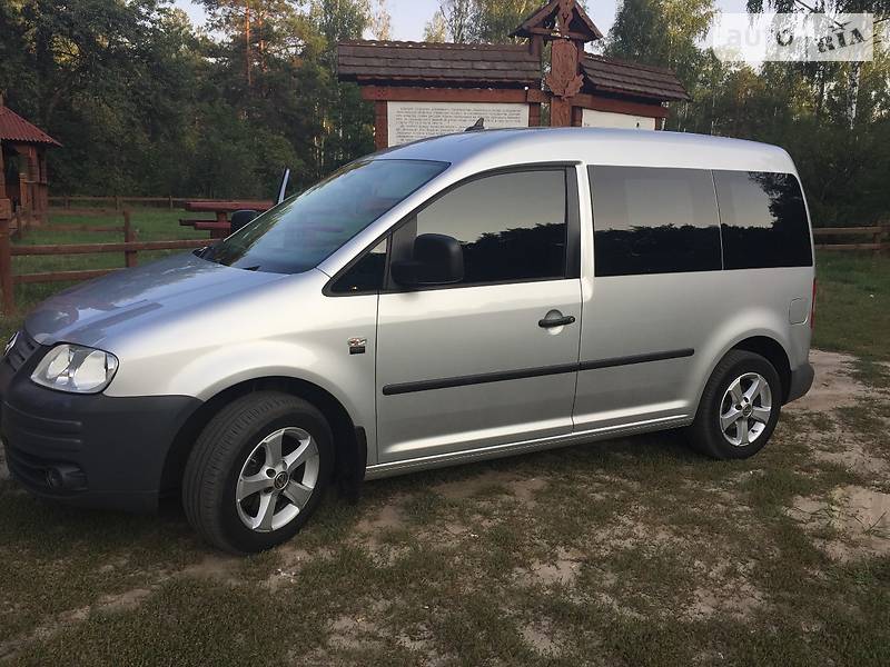 Универсал Volkswagen Caddy 2009 в Корюковке